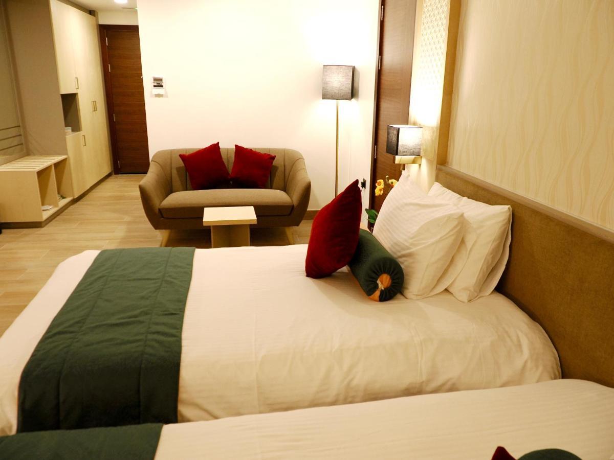 Falaj Daris Hotel Низва Екстериор снимка