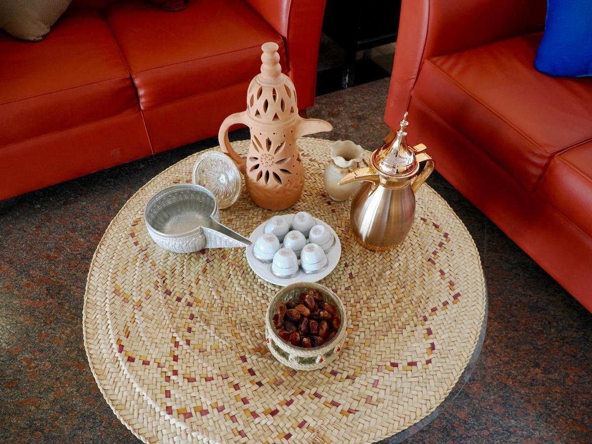 Falaj Daris Hotel Низва Екстериор снимка
