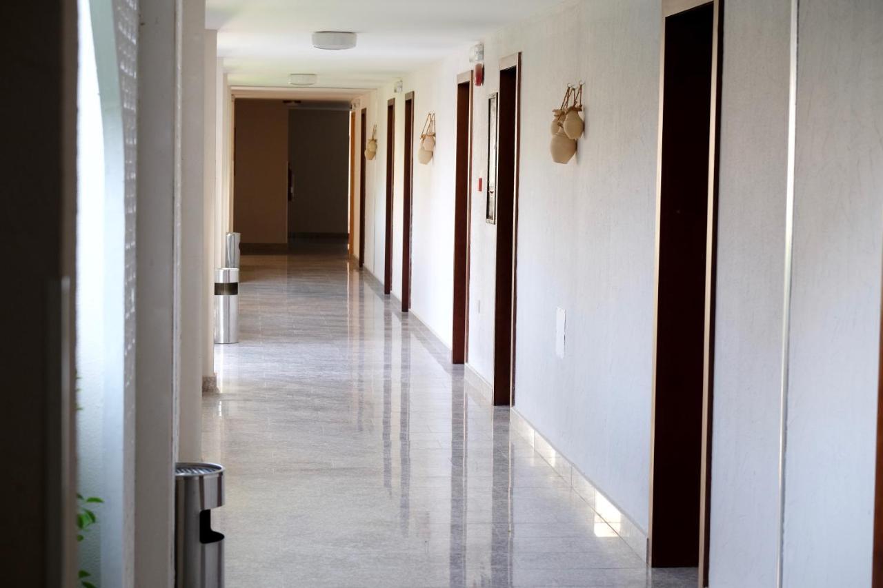 Falaj Daris Hotel Низва Екстериор снимка