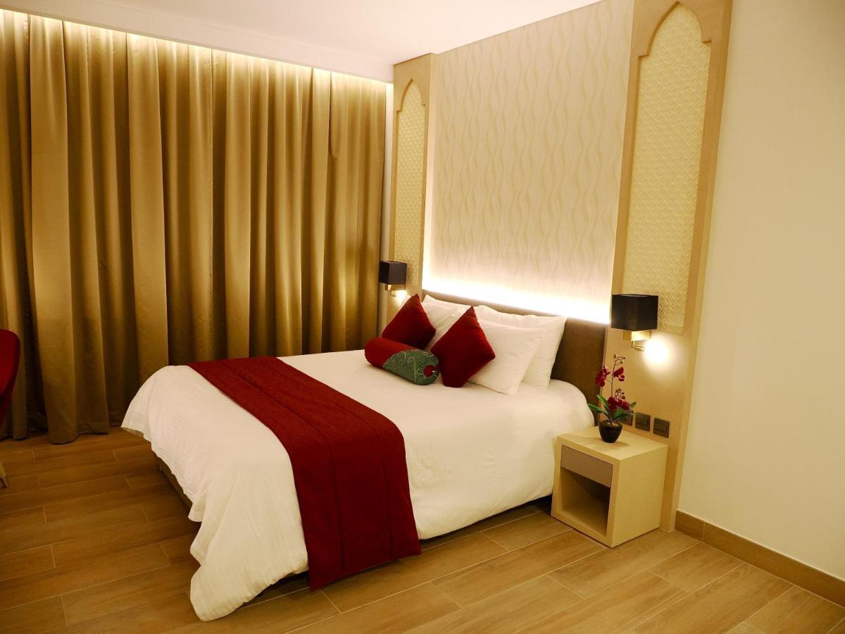 Falaj Daris Hotel Низва Екстериор снимка