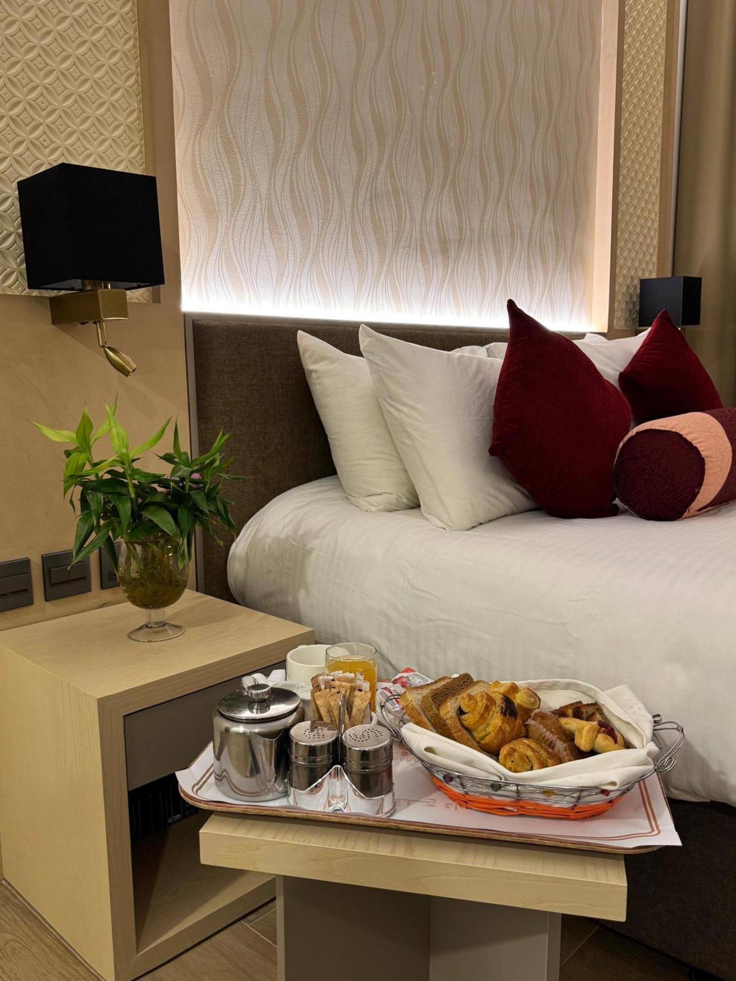 Falaj Daris Hotel Низва Екстериор снимка