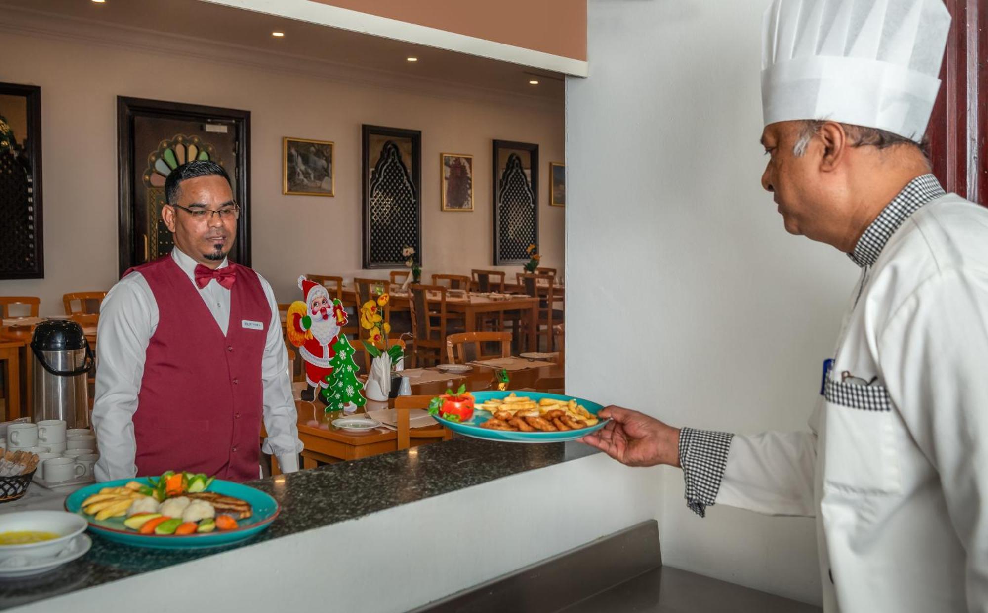 Falaj Daris Hotel Низва Екстериор снимка