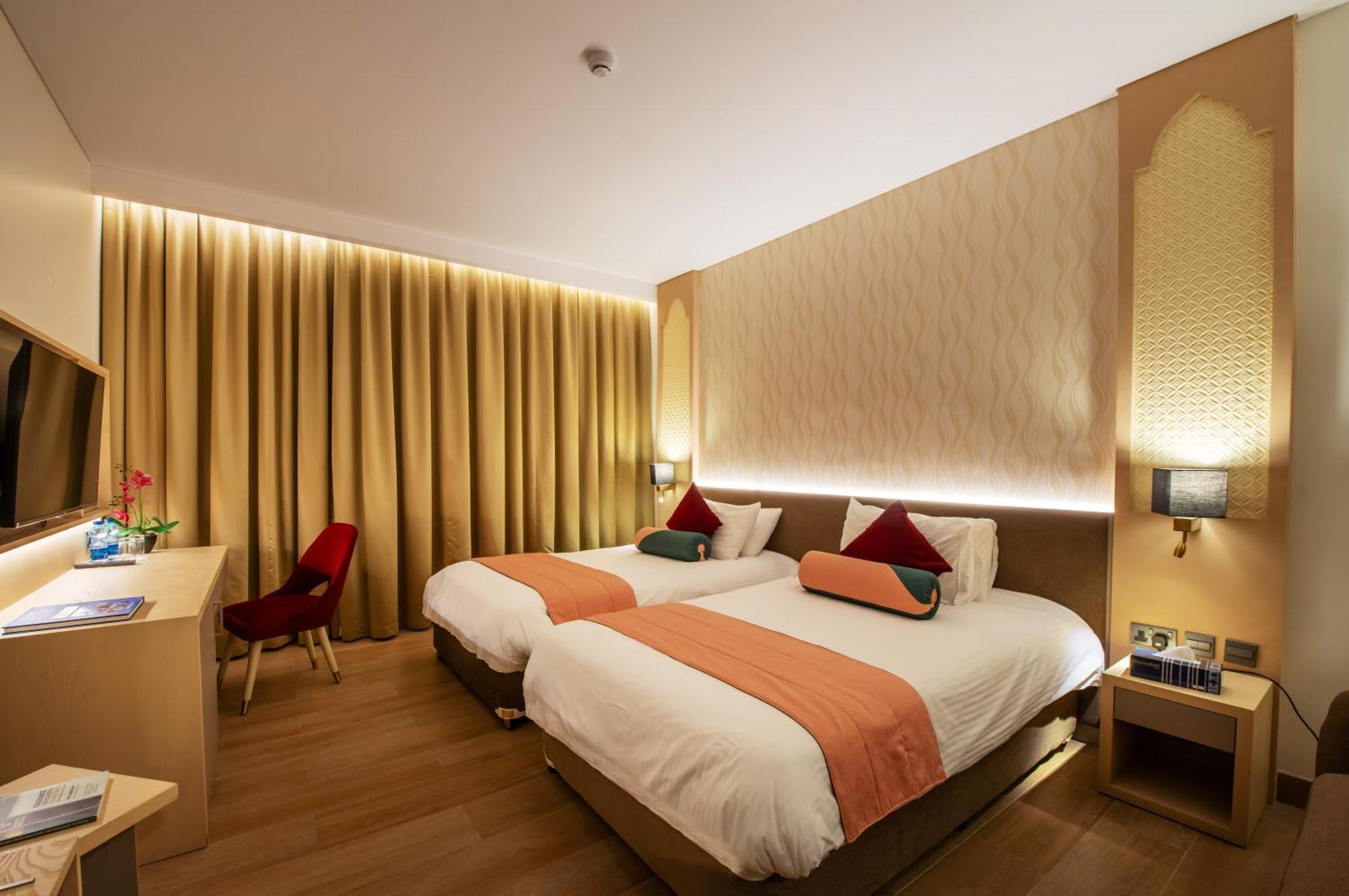 Falaj Daris Hotel Низва Екстериор снимка